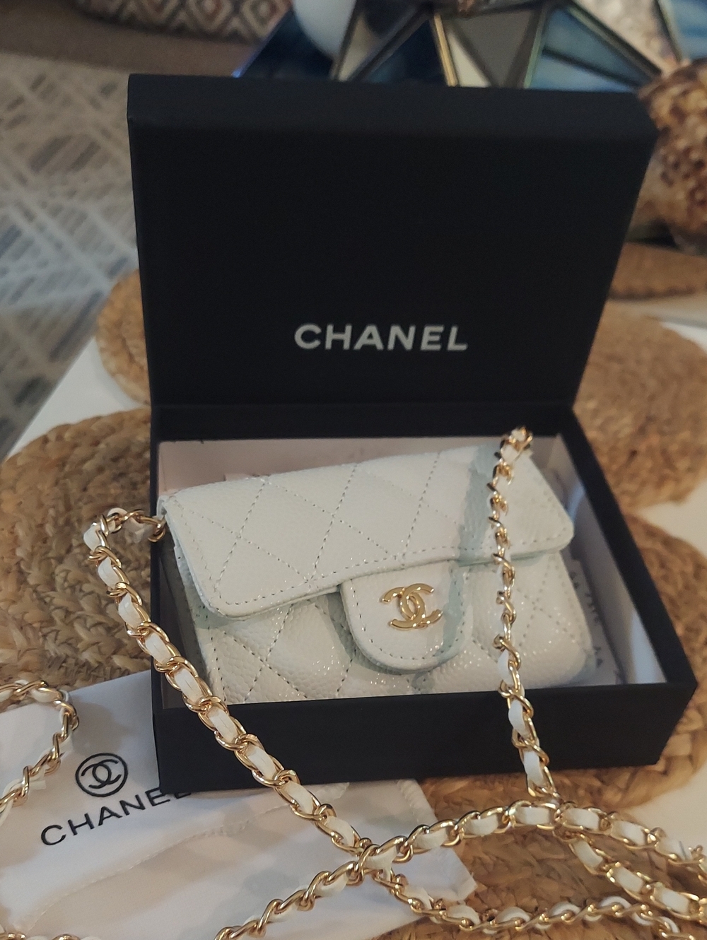 Chanel Caviar mini card holder with chain - Picture 1 of 8